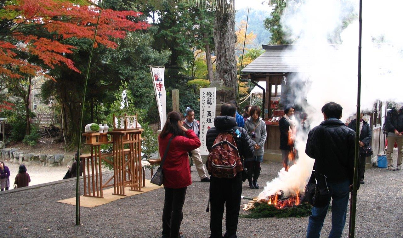 平岡八幡宮 とんど祭(左義長)♪新春の火祭行事＠京都梅ケ畑(2026年1月15日)