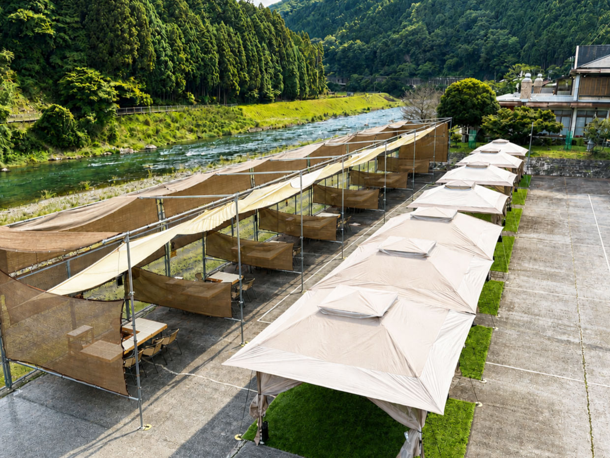 低価格でBBQも川遊びも楽しめる持ち込みバーベキュー場「岩乃家」